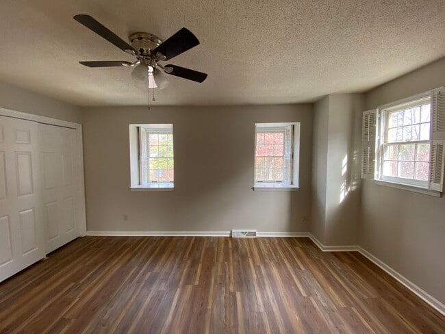 Building Photo - 503 Culpepper Ct