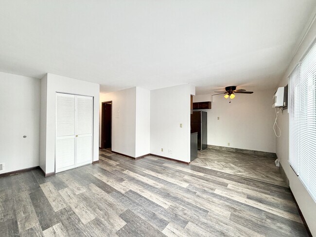 Building Photo - 117 York Rd