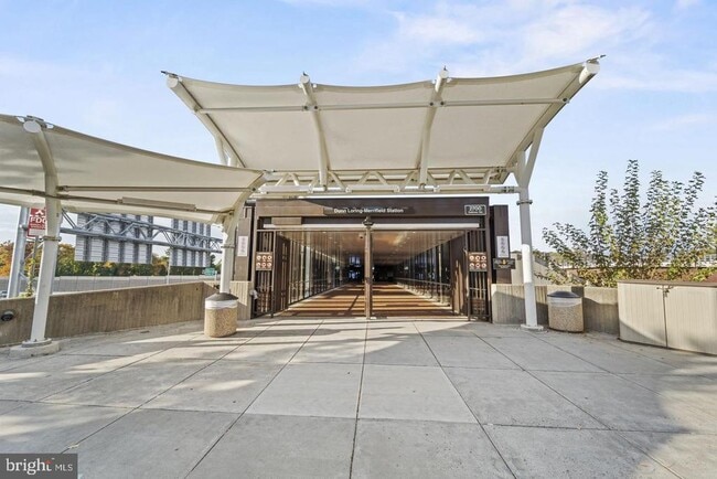 Building Photo - 2621 Stenhouse Pl