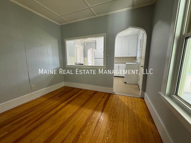 Building Photo - 1 Bellevue St