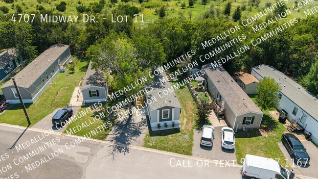 Building Photo - 4707 Midway Dr