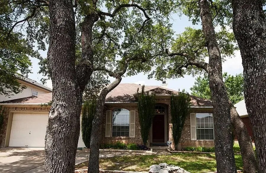 Building Photo - 1308 Meadow Lark Dr