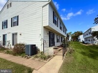 Building Photo - 5 Coliston Rd