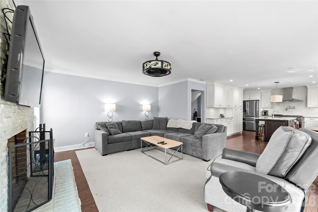 Building Photo - 19314 Yachtman Dr