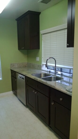 Building Photo - 13104 Wimberly Sq