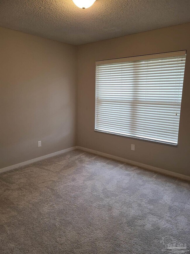 Building Photo - 9007 Autumn Ln