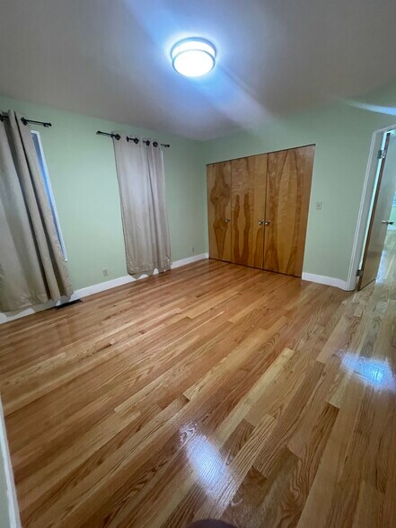 Building Photo - 10 Packard Ave