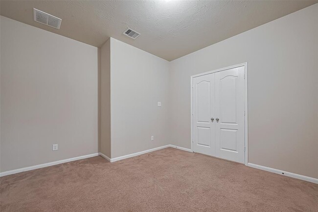 Building Photo - 26027 Chapman Falls Dr
