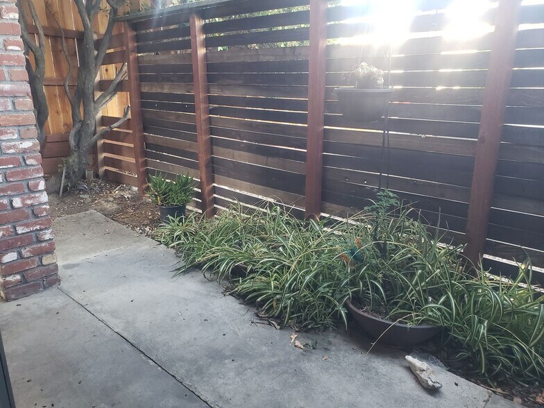 Building Photo - Olympic