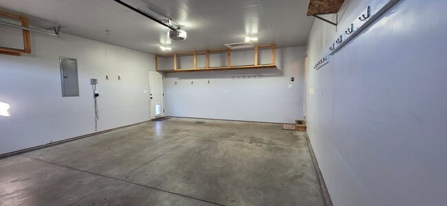 Building Photo - 6908 Laramie St