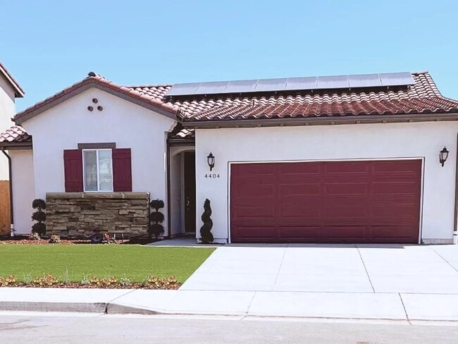 Primary Photo - 4404 Herado Dr