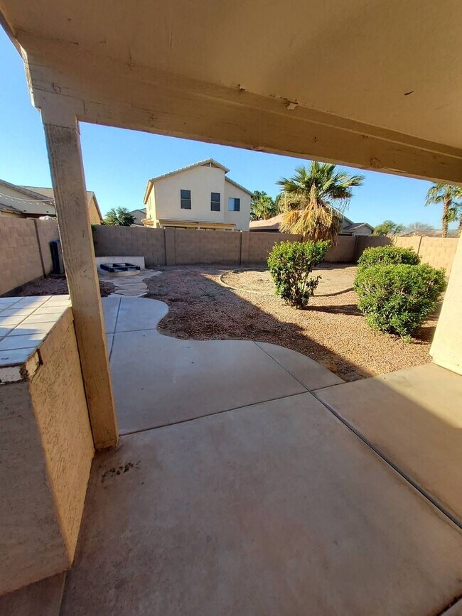 Building Photo - Laveen 3 bedroom