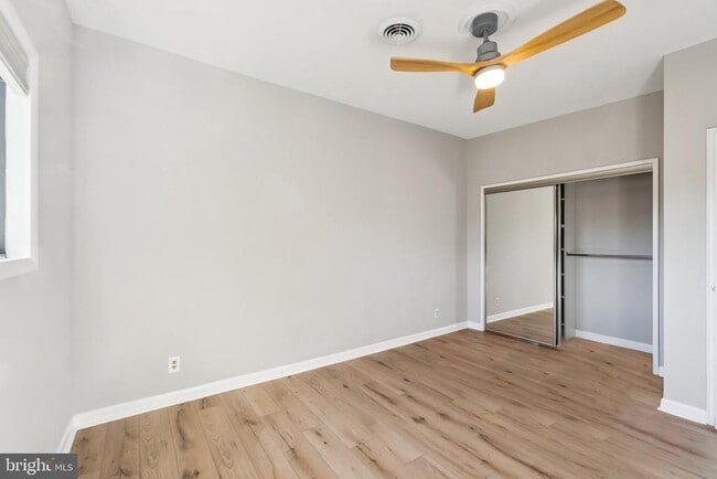 Building Photo - 2802 Dartmouth Rd