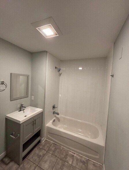 Building Photo - 135 Beech St