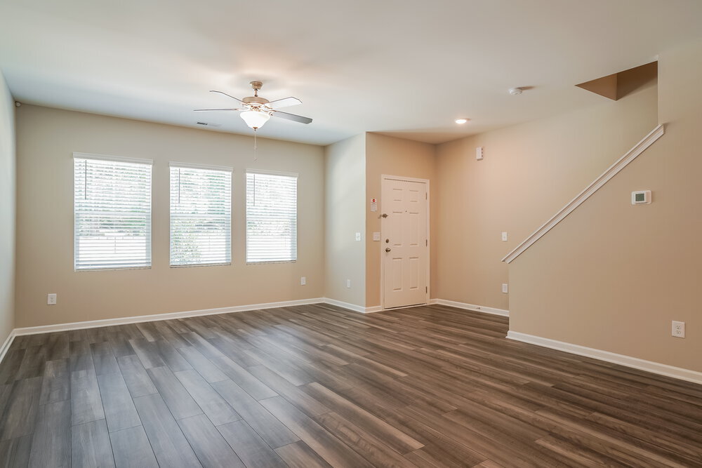 Building Photo - 524 Landing View Dr