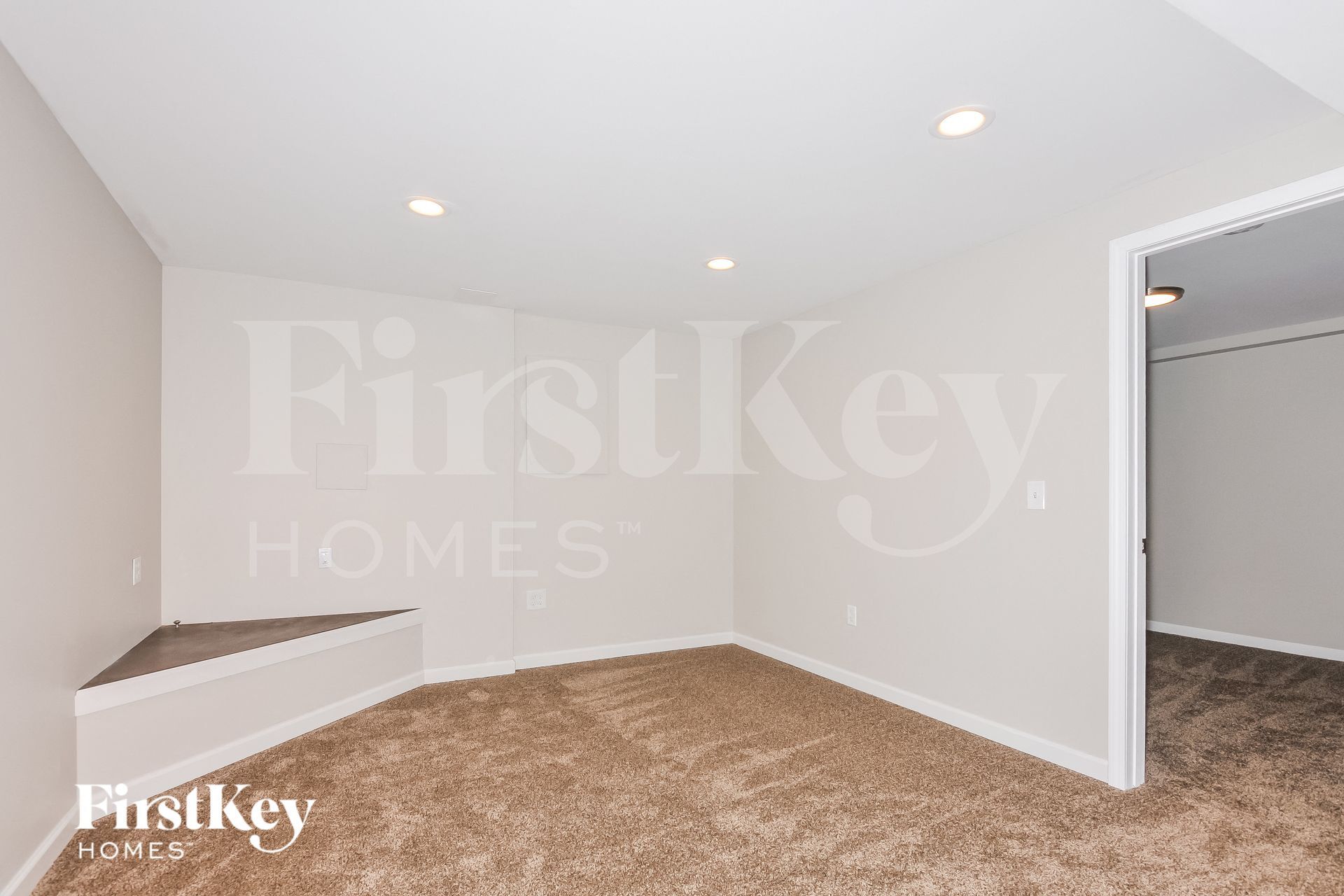 Building Photo - 135 Berry Manor Cir
