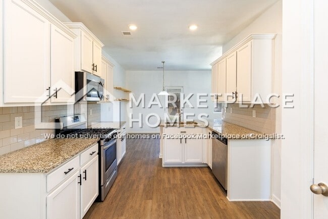 Building Photo - 4606 Southwind Rd