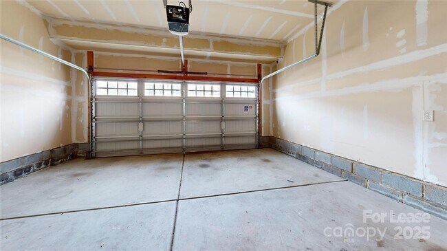 Building Photo - 7454 Red Mulberry Way