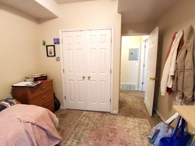 Building Photo - 504 N Seven Peaks Blvd