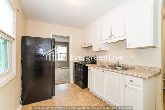 Building Photo - 2365 Lindale Rd