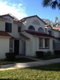 Building Photo - 1099 Country Club Dr