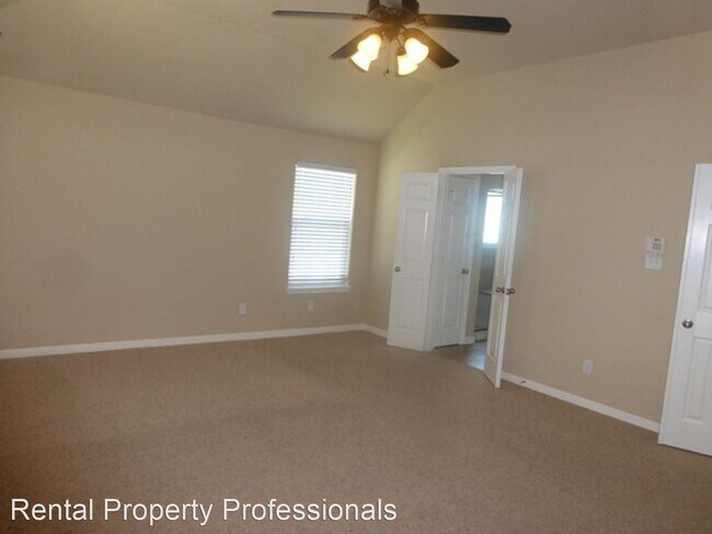 Building Photo - 4 br, 3 bath House - 26115 Crazy Creek