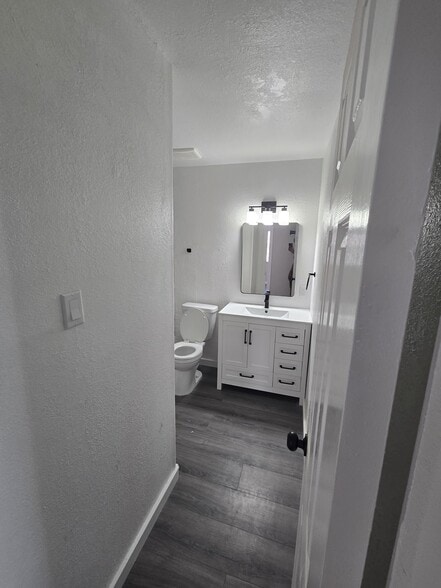 Building Photo - 1804 Kirby Ct NE
