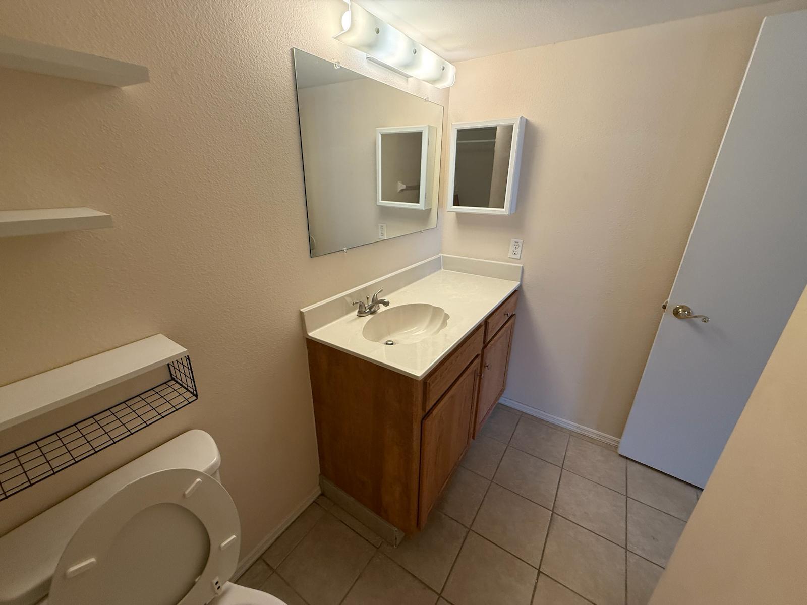 Building Photo - 8144 Fairways Cir