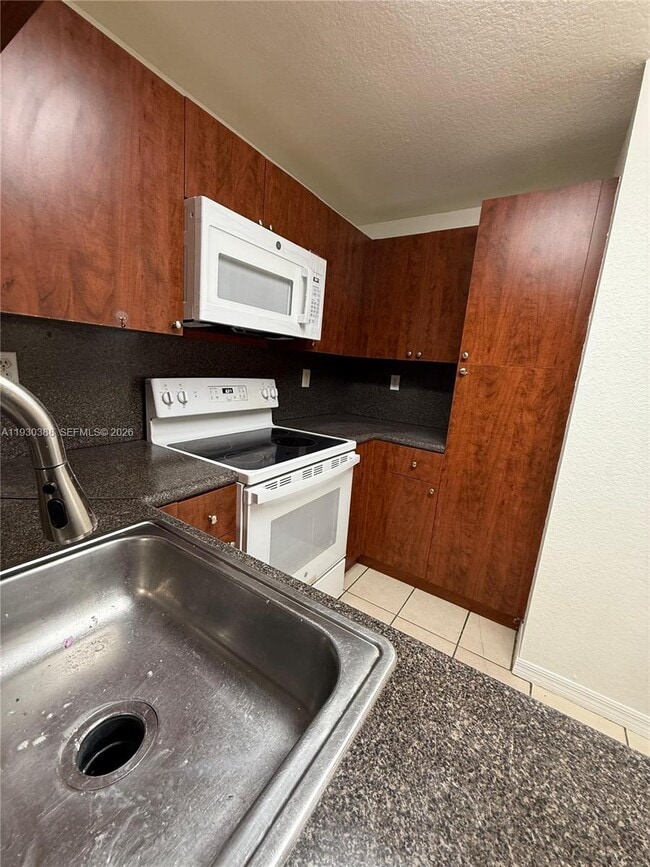 Building Photo - 2216 NW 135th Terrace