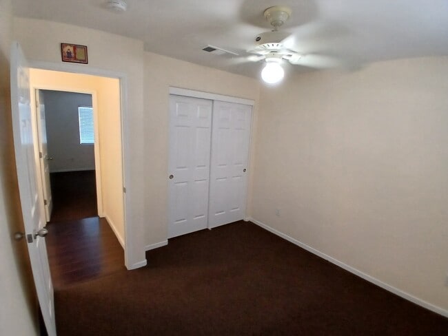 Building Photo - 1842 Santa Maria Ave