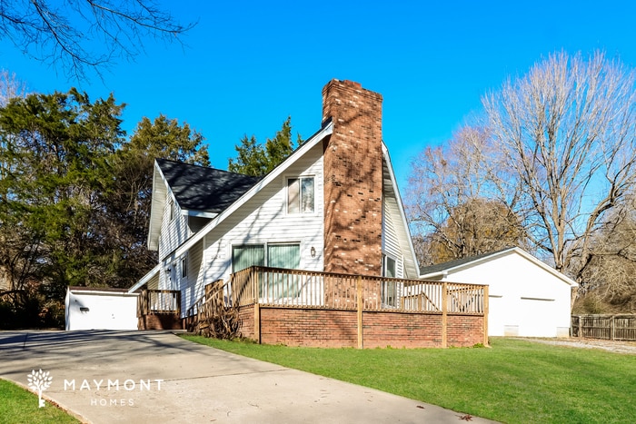 Building Photo - 1024 Seneca Rd