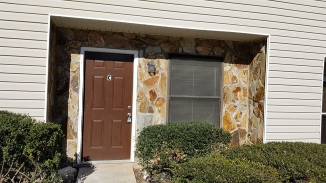 Building Photo - 6399 Baker Ct