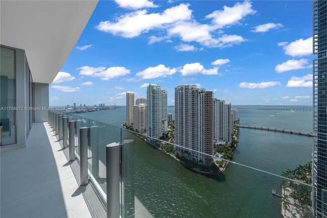 Building Photo - 300 Biscayne Boulevard Way