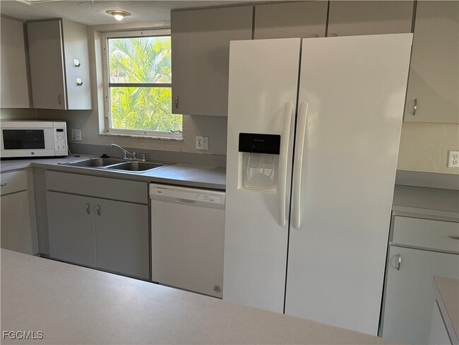 Building Photo - 374 Connecticut St