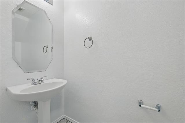 Building Photo - 4271 Cave Cove Ct