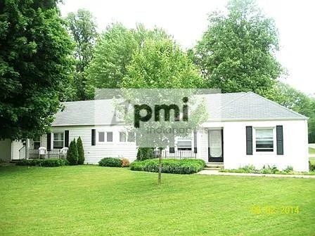Primary Photo - 208 Donnelly Dr