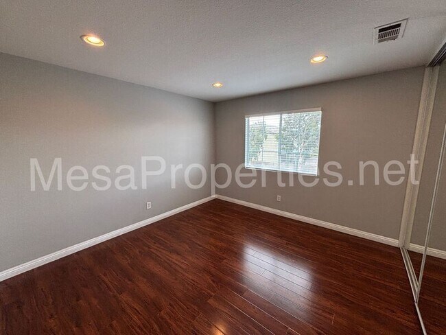 Building Photo - 16740 Inverrary Way