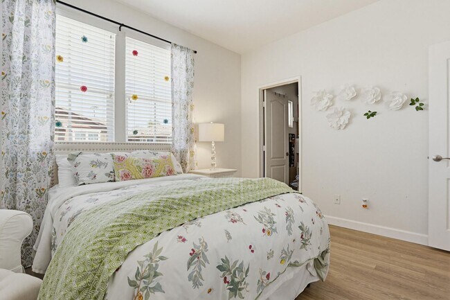 Building Photo - Stylish 3BR Home in Santee | Solar | Garage | Resort-Style Amenities