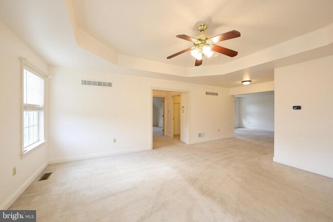 Building Photo - 1401 Hampstead Ct