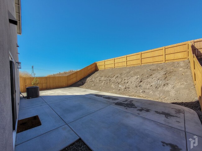 Building Photo - MOVE IN SPECIALL!!! $500 OFF FIRST MONTH'S RENT!