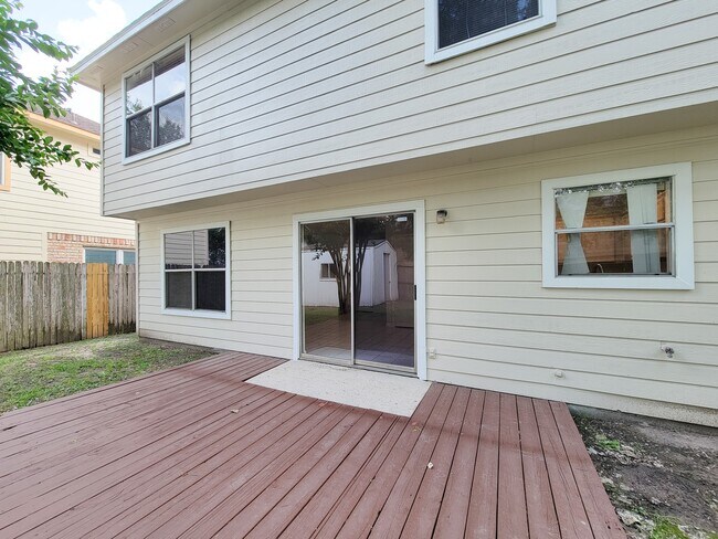 Building Photo - 11810 Rolling Stream Dr