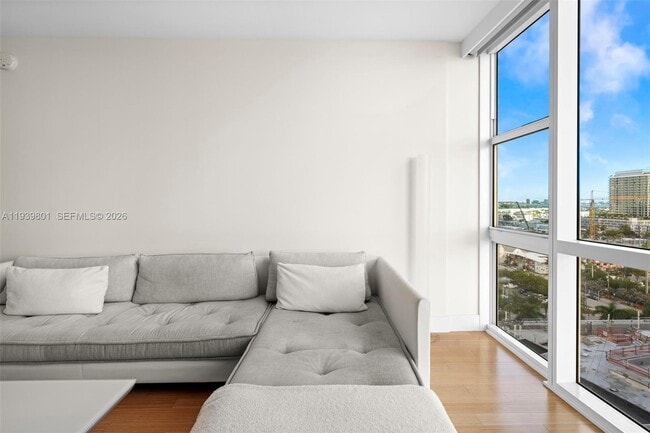 Building Photo - 6801 Collins Ave