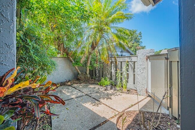 Building Photo - 251 Orange Grove Dr