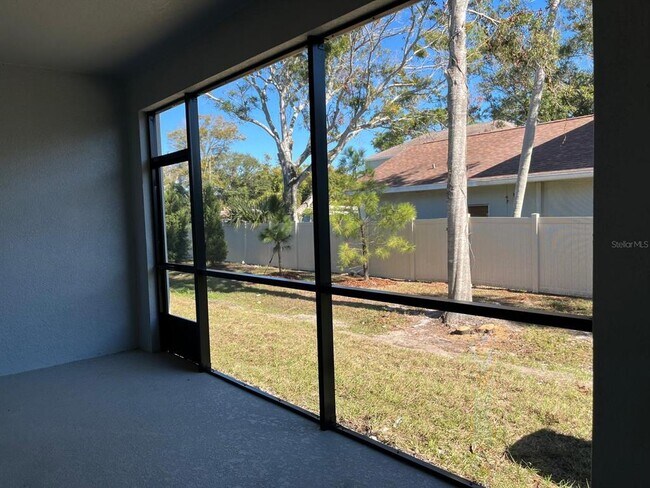 Building Photo - 11815 Davis Dr