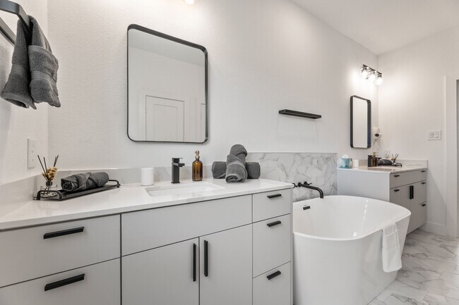 Building Photo - 5502 Texas St