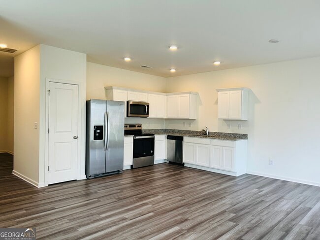 Building Photo - 307 Aldgate Wy