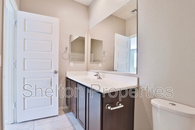 Building Photo - 18787 W Yucatan Dr