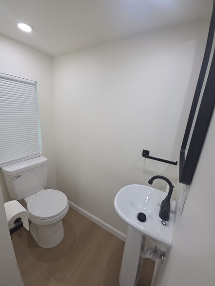Building Photo - 2958 Freyer Rd