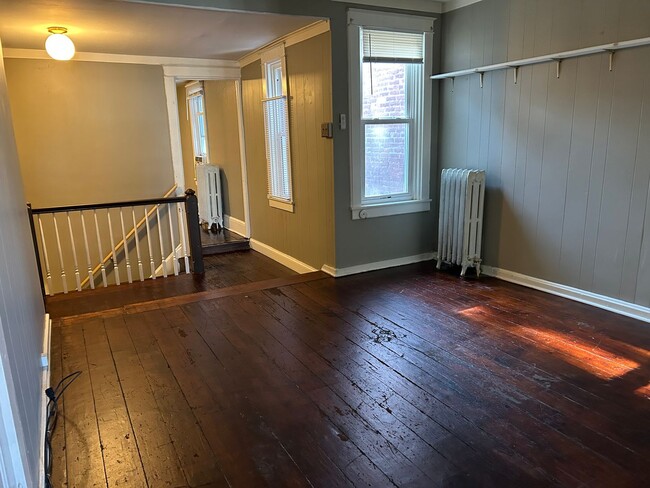 Building Photo - 510 W Orange St