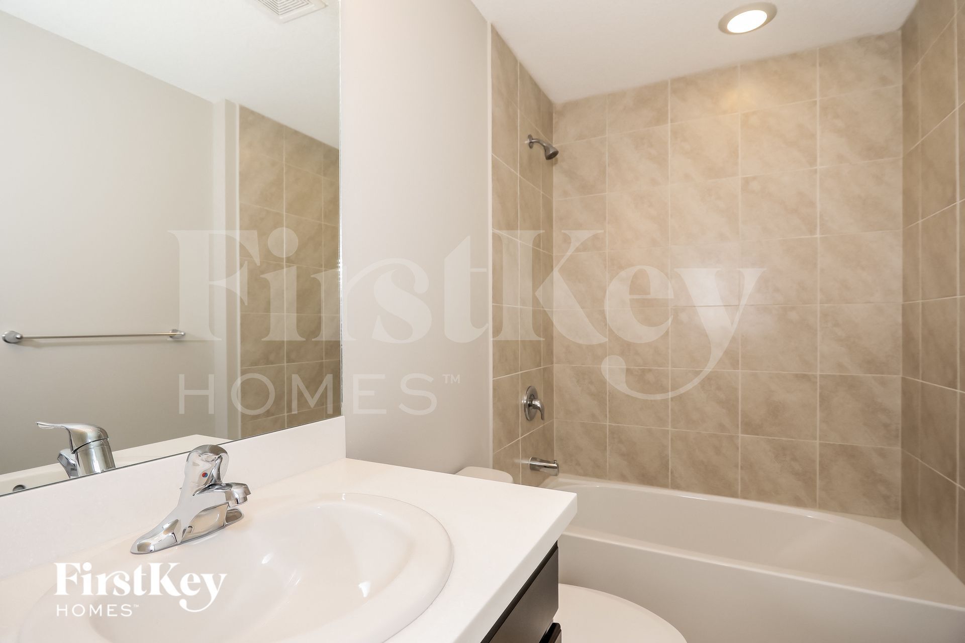 Building Photo - 1732 SW Hilola Ln